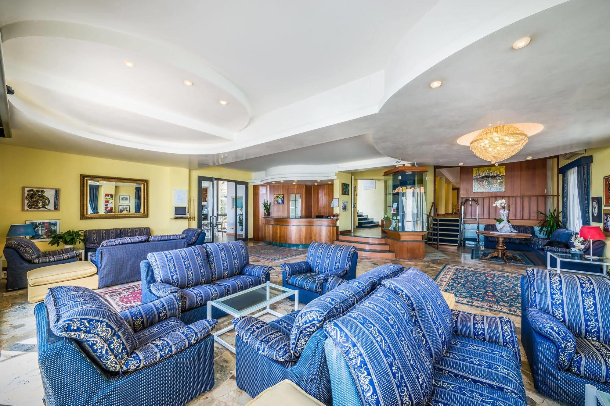 Hotel Agostini Bellaria-Igea Marina Eksteriør bilde